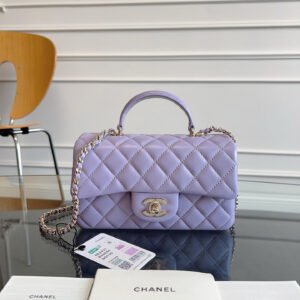 Light gold 🌈Chanel 21K latest Mini CF handle handbag AS2431 classic diamond flap bag, decorated with exquisite classic chain and handbag, delicate sheepskin: embellishment handbag, stand out, interpretation of timeless elegance. Size: 20x12x6cm