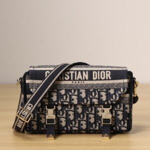 Genuine original goods, ZP grade quality, we ensure that all materials, hardware, sewing lines and oil edges are 100% raw materials

SMALL DIORCAMP BAG
Blue Embroidered Oblique Print

Designed by Maria Grazia Chiuri, the Diorcamp bag is based on the classic messenger bag and infused with Dior's signature elements for a casual yet chic look.

This small bag features an all-over blue embroidered Oblique print and is enhanced with a 'CHRISTIAN DIOR' signature flap and sporty 'CD' buckle.

The compact style features an adjustable and removable shoulder strap that can be worn on the shoulder or cross-body, making it the ideal companion for urban looks.

"CHRISTIAN DIOR" signature on front
"CD" buckle
Removable and adjustable shoulder strap
Dust bag included
Dimensions: 23 x 15 x 8 cm