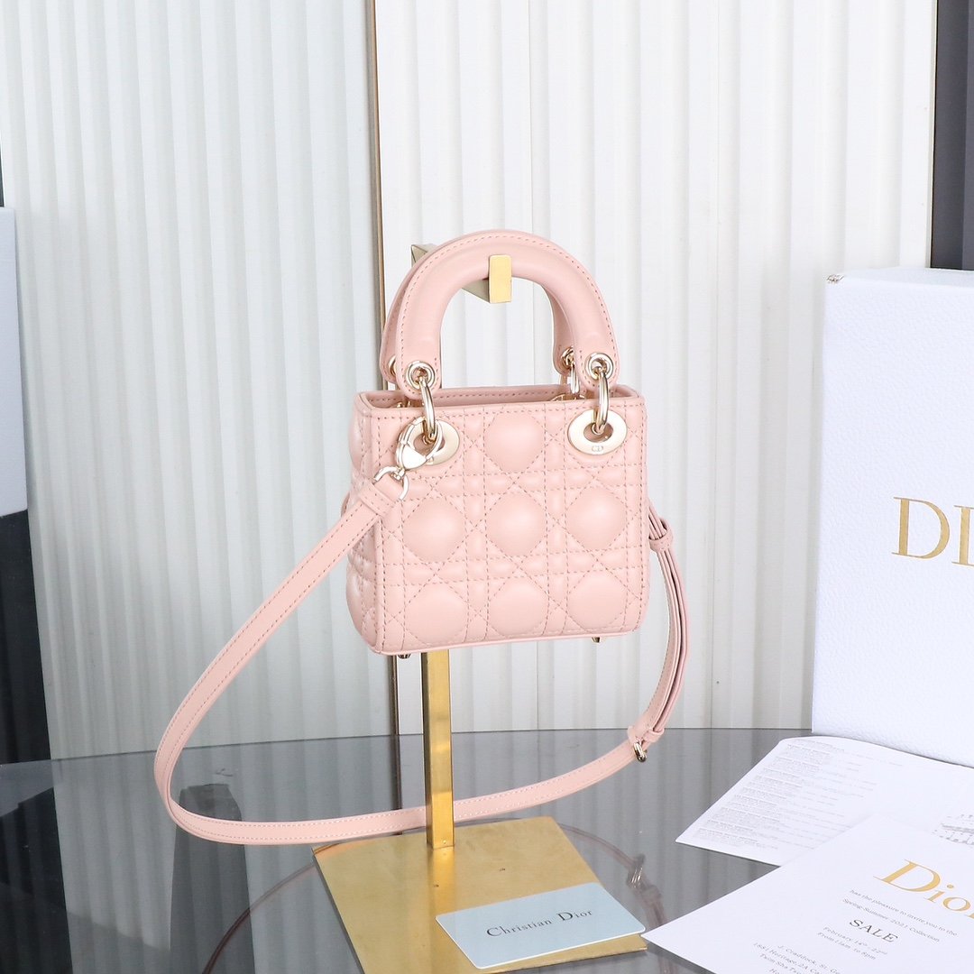 Original factory grade cashmere lining✔️Super mini three compartments
Lady’s latest micro series can hold nothing but cute little bags😘. It is carefully made of soft sheep leather, with iconic letter hardware buckles and exquisite bag shape👏🏻. It is simple, fashionable and versatile. The capacity is small, it can only hold lipstick, car keys, and can also be used as a card holder🤗
size:12*10*5cm - Image 3