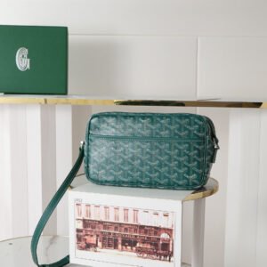 [Super quality, original materials, complete packaging] P480
Mold making, original leather camera bag, made of original tree paste leather➕matched with matching Goya pattern, cavet camera bag
The camera bag is as versatile and versatile as ever, you can’t go wrong with it no matter how you wear it🤗
Size: 22.5*13*7cm
Item No. 226 Green