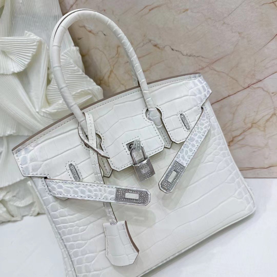 P440-460-480
Platinum crocodile pattern, the best ๐๐๐The Himalayan silver diamond buckle that I have been waiting for for a long time has been shipped, real shot 25cm
Hand-held, one-shoulder, cross-body, versatile to wear
Spot 20#25#30# - Image 3