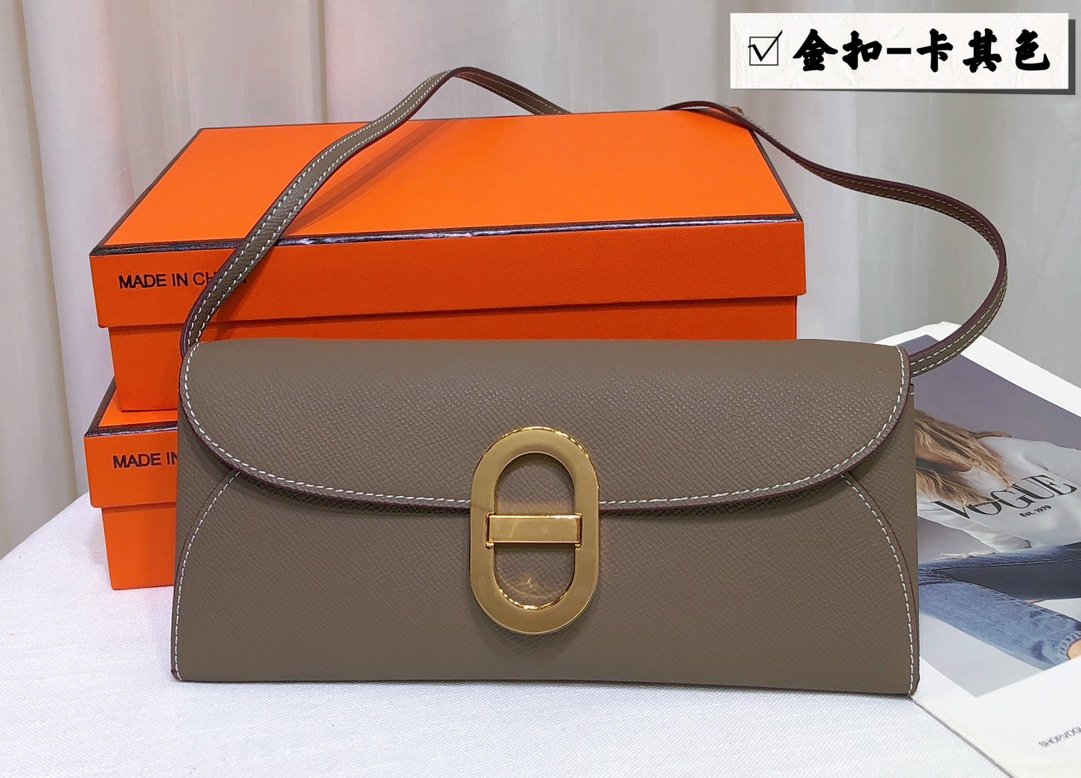 P300 Emmajia Ancre To Go Palm Pattern EP Leather #Golden Buckle Khaki
#The classic color that never goes out of style~Fashionable and versatile💯
Dimensions: length 24*width 4*height 10.5 - Image 2