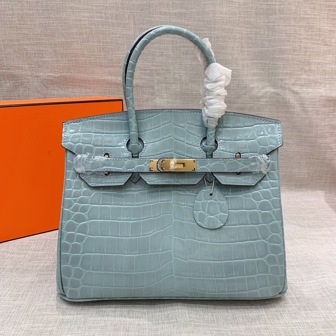 P330-350-370
Crocodile pattern Birkin bag, made of first-layer cowhide, original customized hardware🌹🌹Full of temperament, very high-end and majestic, an eternal classic and instant favorite😘😘Size 25-30-35cm - Image 2