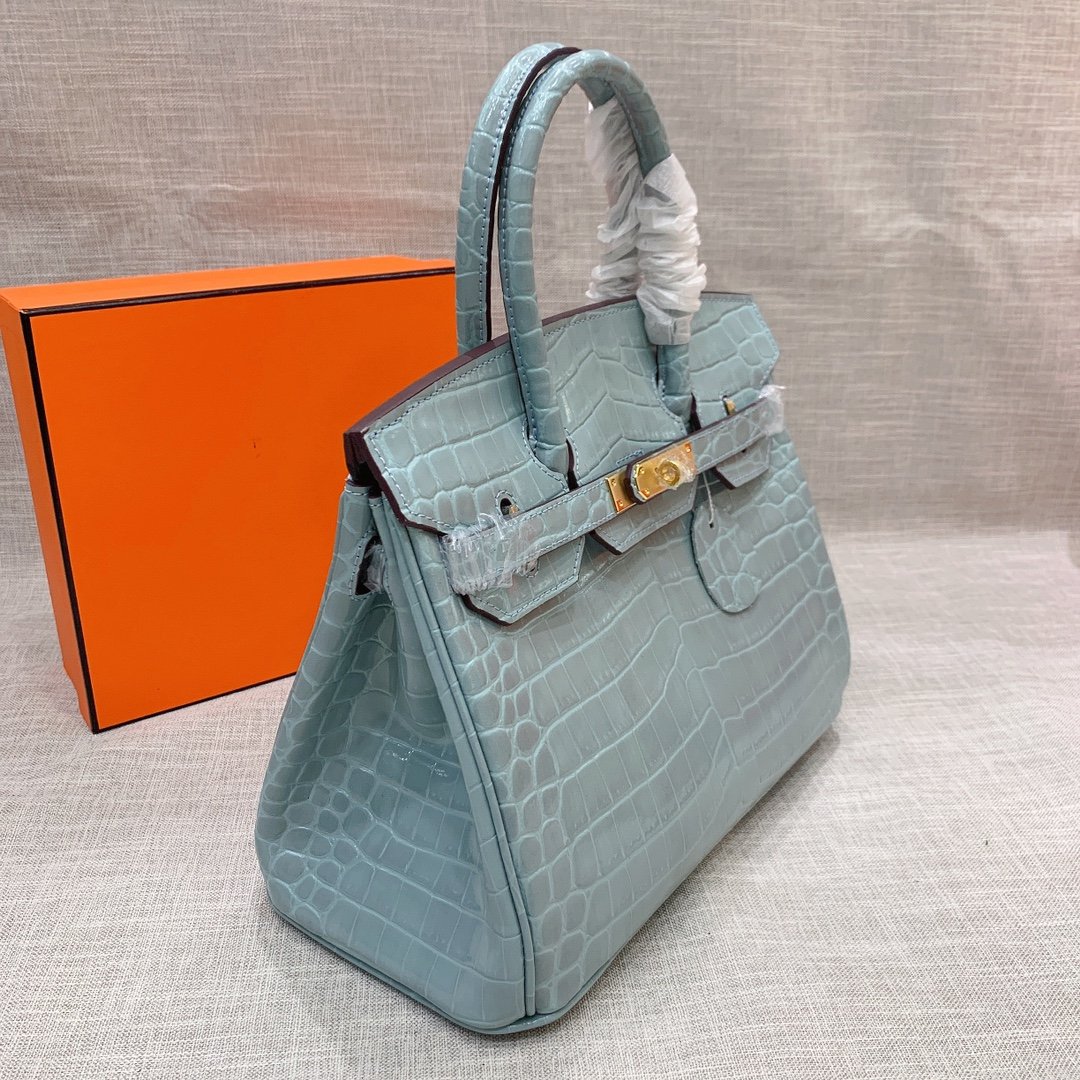 P330-350-370
Crocodile pattern Birkin bag, made of first-layer cowhide, original customized hardware🌹🌹Full of temperament, very high-end and majestic, an eternal classic and instant favorite😘😘Size 25-30-35cm - Image 3
