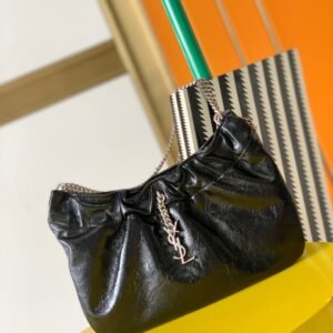 [Imported original leather🇫🇷]  New cloud bag, Mini leather shoulder bag cloud-shaped armpit bag chain bag ☁The original leather has a unique leather scent, the leather is super soft, and it feels very comfortable to the touch ~ Original lambskin inside, the overall design is retro and elegant, it looks great when held in the hand or on the shoulder, it is a fashionable item that no one else has. Baby, please give me a hug~~~Model: 681632 Size: 24x14x4cm Strap length: 70cm 168480