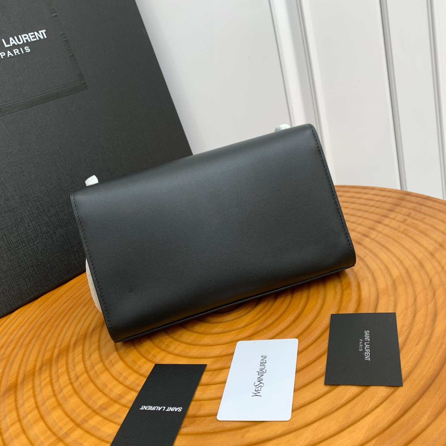 SLP plain chain bag, exquisite tassel charm, custom hardware, magnetic flap, interior compartment bag! ๐๐๐
Size:24cm*14.5*5
Model: , - Image 3