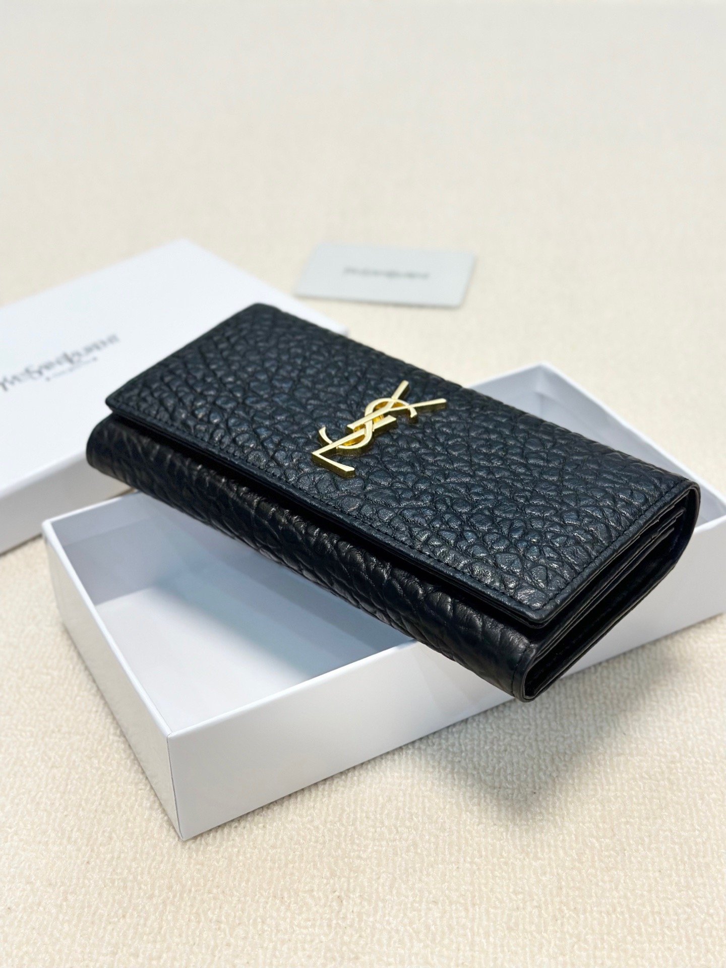 🎀🎀Color Black Pink🎀Size 19x10🎀Saint Laurent🆕♥️Wallet💕Imported calfskin embossed texture is first-class👍Unique style, practical cabinet, super beautiful and super fashionable beauty must-have item🔥 - Image 4