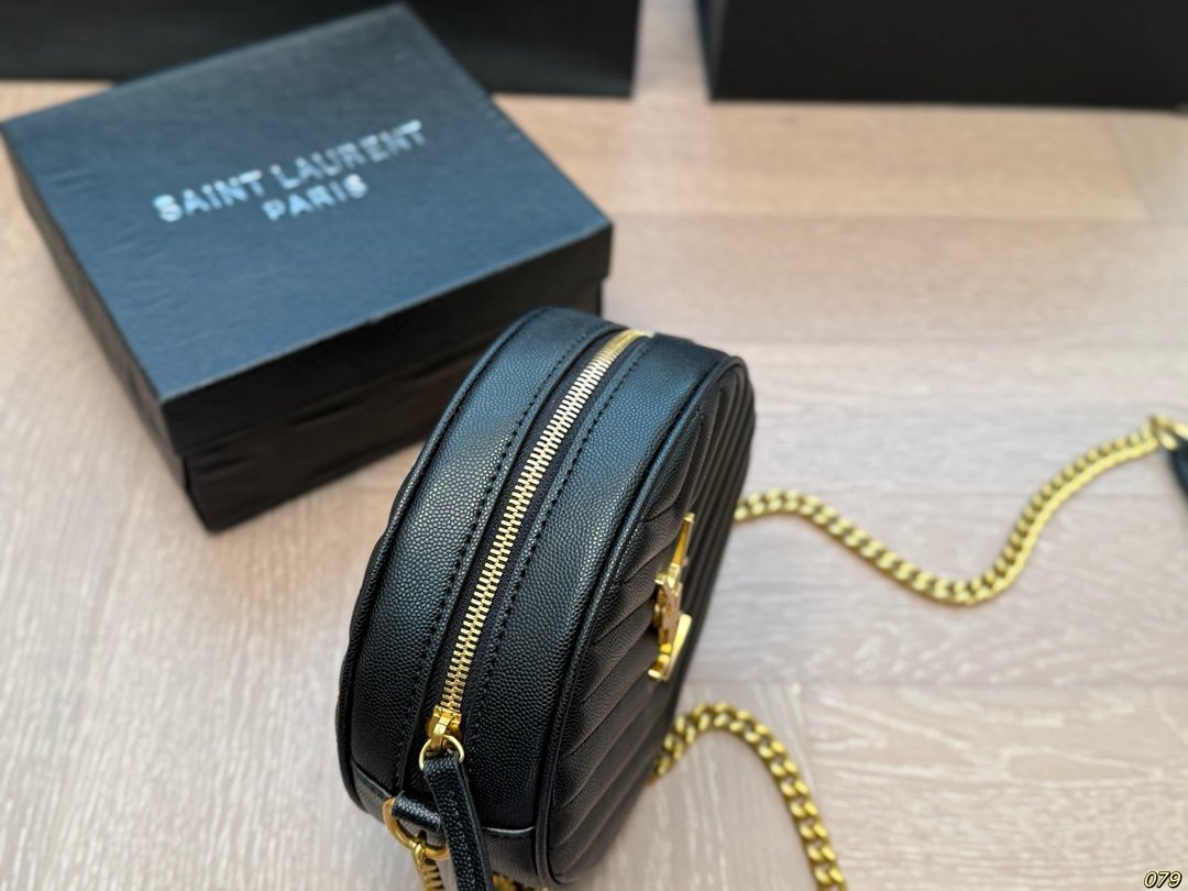 with box
Early spring series round cake bag, I really recommend keeping it for yourself. The combination of the chain is really amazing 🆕 Same style as the goddess 💕👜Original retro hardware, super delicate feel 🔆 Versatile and practical, size 17 17 - Image 2