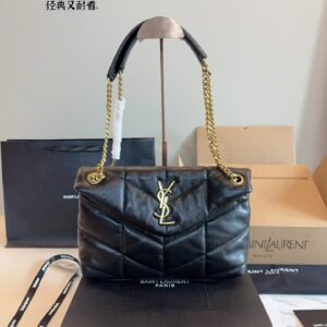 with gift box🎁.
YSL LouLou Puffer cloud pillow bag
loulou is super popular this year. It is soft, comfortable and chubby. It looks like holding a marshmallow and looks very good! It has perfect practicality + full of retro style. It looks good and versatile with any combination. It is from Yves Saint Laurent. Size: 27*9*16cm